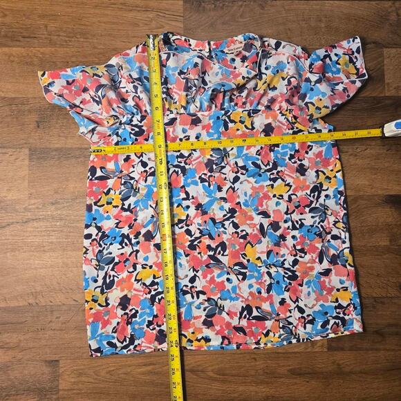 Juicy Couture multicolor floral ruffle blouse size medium - Picture 7 of 7